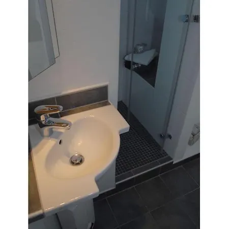 D Wilting In The House